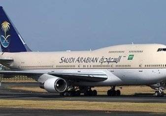 الخطوط الجوية السعودية تنهي عقود الوافدين وتستقطب سعوديين