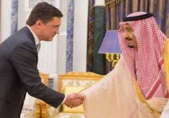 بالصور: الملك سلمان يستقبل وزير الطاقة الروسي