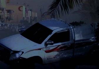 مفحط سعودي يفقد السيطرة على سيارته لتنقلب عدة مرات (فيديو)