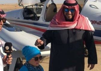 الأمير فهد بن مشعل يفي بوعده ويصطحب الطفلة "غلا" في رحلة بطائرة خاصة (صور)