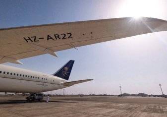 الخطوط السعودية تتسلم الطائرة الثانية عشر من أحدث ما أنتجته شركة بوينج (صور)