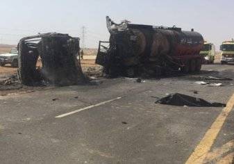 حادث مروري شنيع بين حافلة وشاحنة بترول بمحافظة رابغ (صور)
