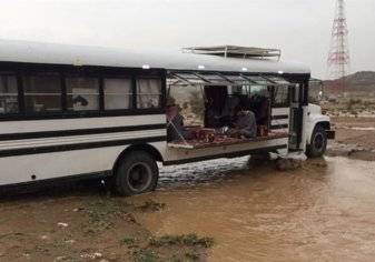 شاهد ما فعله شباب سعوديون بحافلة مدرسية قديمة (صور)