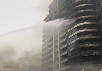 بالفيديو: السيطرة على حريق في أحد أبراج "المارينا" بدبي