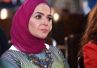 الفنانة المصرية منى عبد الغني تكشف تفاصيل التحرش بها بسبب الحجاب (فيديو)