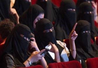 بالفيديو.. عرض أزياء في السعودية يشعل مواقع التواصل