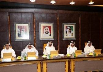 الإمارات تعتمد 8 قرارات استراتيجية لتعزيز تنافسية الاقتصاد