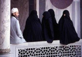 دولة إسلامية تحظر تعدد الزوجات... من هي؟
