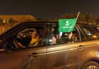 تفاصيل الدقيقة الأولى من قرار السماح للمرأة السعودية بقيادة السيارة (صور وفيديو)