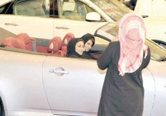 السعودية: 3 ملايين ريال والسجن عقوبة مطاردة السائقات بالتصوير