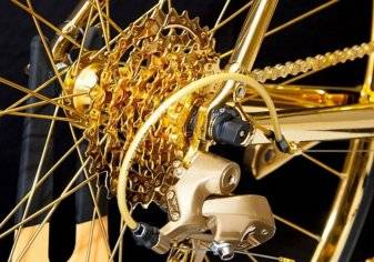 شركة بريطانية تكشف النقاب عن دراجة هوائية بسعر سيارة لمبورجيني الخارقة (صور)