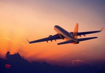 لماذا تقوم شركات الطيران بزيادة وقت الرحلات في جداولها؟