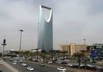 856 ألف موظف في السعودية يغادرون سوق العمل