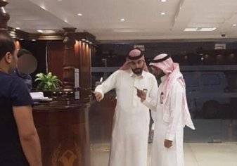 وزارة العمل السعودية تضبط وافد عربي بعد ما فعله مع سيدة في جدة (صور)