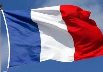 فرنسا تجمّد أصول وزارة الاستخبارات الإيرانية