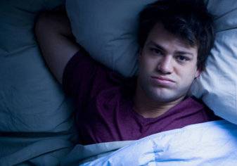 7 عادات يومية تمنعك من النوم ليلاَ