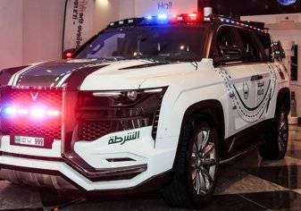 شرطة دبي تكشف عن سيارتها الجديدة القادمة من المستقبل (صور)