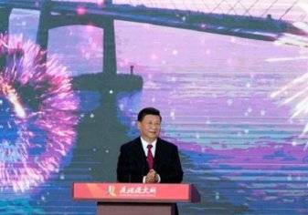 بالصور ..الرئيس الصيني يفتتح أطول جسر مائي في العالم
