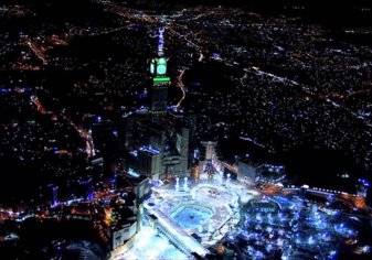 بالفيديو.. بناء برج فندقي في مكة من باقي "هللات" المتسوقين.. جمع 60 مليونًا