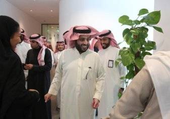 بالصور.. تركي آل الشيخ يزف خبرًا سعيدًا للسعوديين