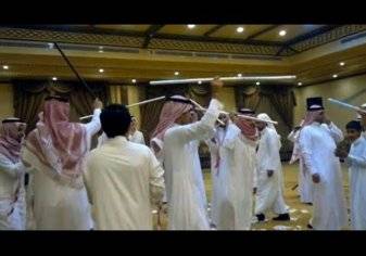 مسن سعودي يدخل القفص الذهبي للمره الـ 12 (فيديو)
