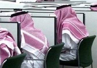 حجب التأشيرات عن الوافدين لتوظيف السعوديين