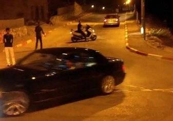 مفحط متهور يصدم سيارة متوقفة بأحد شوارع الخبر قبل أن يلوذ بالفرار (فيديو)