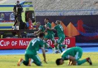 بالفيديو.. الجزائر في نصف نهائي أمم إفريقيا بعد مباراة درامية