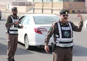 شاهد ما فعله رجال المرور السعودي مع الطلاب والطالبات بمناسبة العام الدراسي الجديد