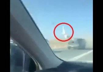 فيديو مؤلم .. سيارة ترتطم بجمل في السعودية