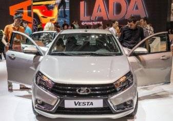 بالفيديو  .. السيارة Vesta المعدلة من لادا