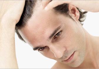 أفضل الطرق لعلاج تساقط الشعر عند الرجال