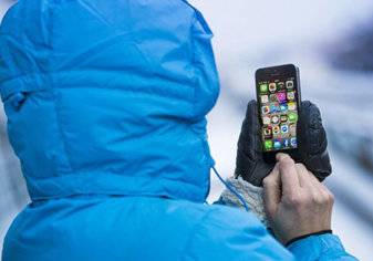 كيف تحافظ على بطارية هاتفك في فصل الشتاء؟