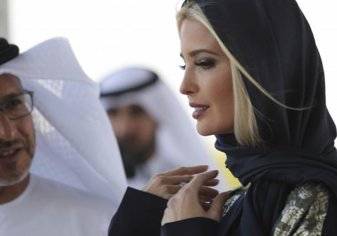 شاهد.. إيفانكا ترتدي الحجاب في الإمارات