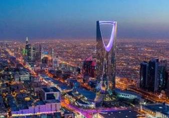 السعوديون أمام إجراءات تقشيفة لمواجهة العجز المالي