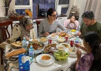 هكذا تعيش العائلات العربية شهر رمضان في الصين