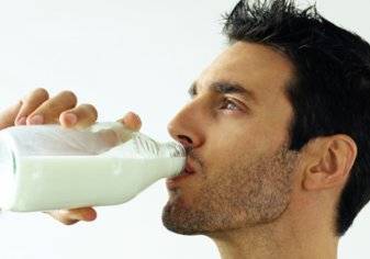 ما لا تعرفه عن فوائد شرب الحليب قبل النوم