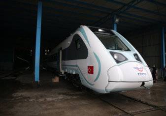 تركيا تستعد لإطلاق أول قطار كهربائي محلي الصنع