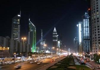 دبي تتفوق على سنغافورة في إدارة اقتصاد ما بعد كورونا