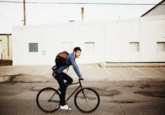كيف تحافظ على سلامة ظهرك عند ركوب الدراجة الهوائية؟