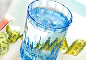 دراسة علمية: شرب الماء يكافح السمنة والسكري