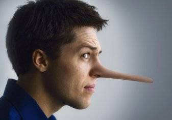 دراسة جديدة تكشف علامات الكذب عند الرجال