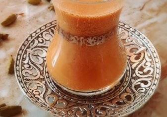 "شاي الكرك" ضيفاً دائماً على السفرة الخليجية.. ما سره؟
