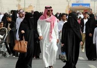 لماذا تراجعت ظاهرة تعدد الزوجات في الخليج؟