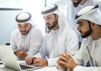 ارتفاع عدد الوظائف الشاغرة في الإمارات لـ 148%