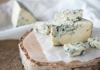 الجبن المتعفن.. فوائد كثيرة ستجعلك تتناولها كل يوم