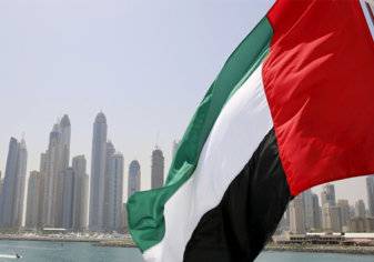 الإمارات توفر  5 فئات من تأشيرات الإقامة الطويلة دون كفيل