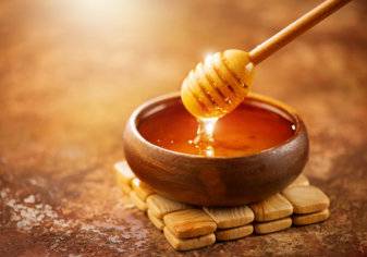 لأكل العسل على الريق فوائد كثيرة... فما هي؟