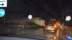 36E4A70B00000578-3724910-A_cargo_plane_has_careered_off_a_runway_and_skidded_on_to_a_road-a-50_1470391505624.jpg