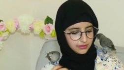 فتاة سعودية تربي اسد6.jpg